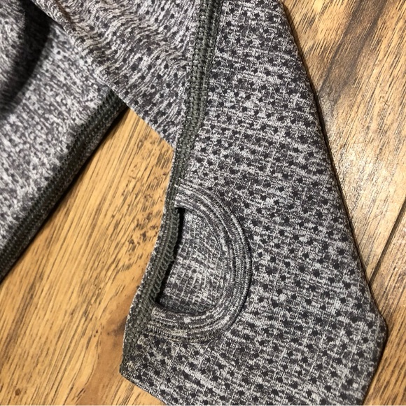 ⭕️ GYMSHARK | Cropped Long Sleeve Top - Picture 3 of 5